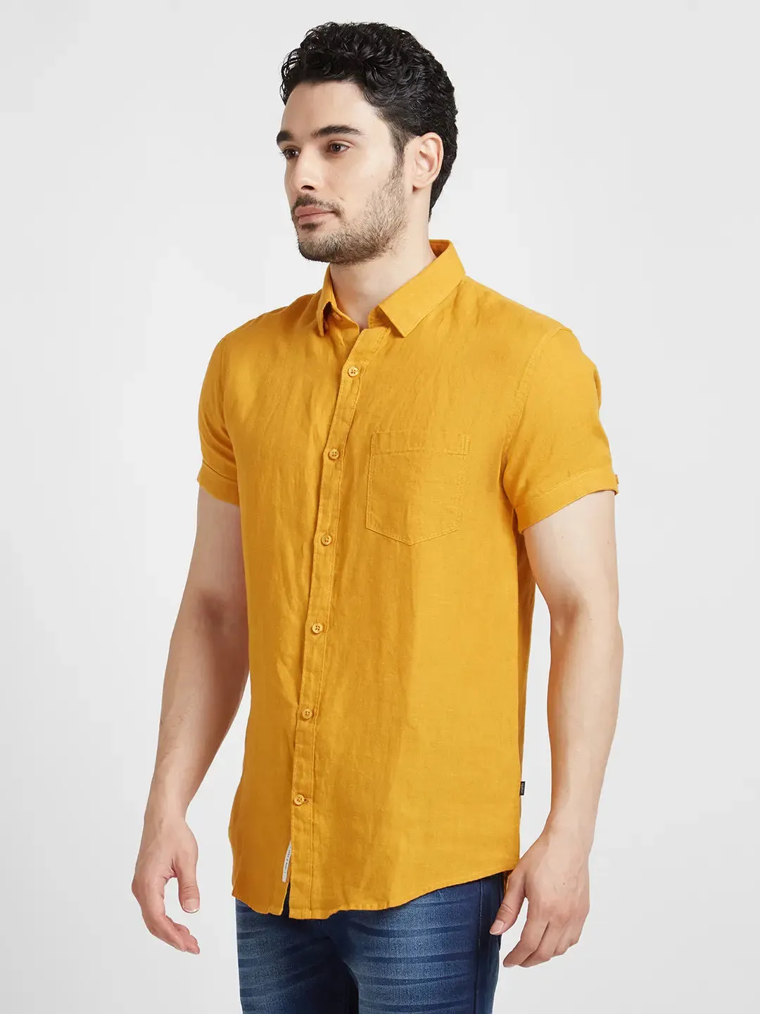 Spykar Men Mustard Yellow Linen Regular Slim Fit Half Sleeve Plain Shirt